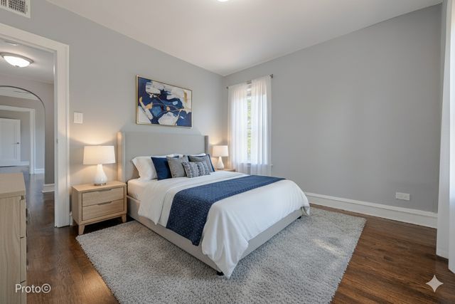 5148 N Monitor Avenue 301, Chicago, IL 60630