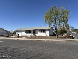831 Sunset Drive, Fallon, NV 89406
