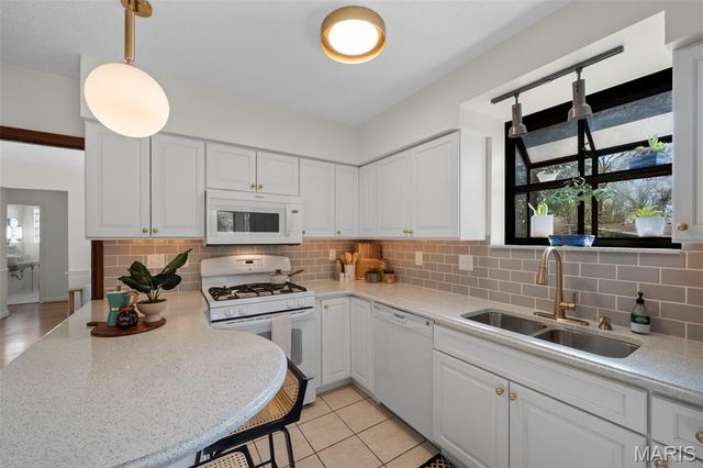 6027 Guilford Place, St Louis, MO 63109