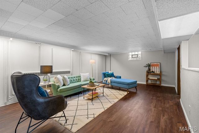 6027 Guilford Place, St Louis, MO 63109