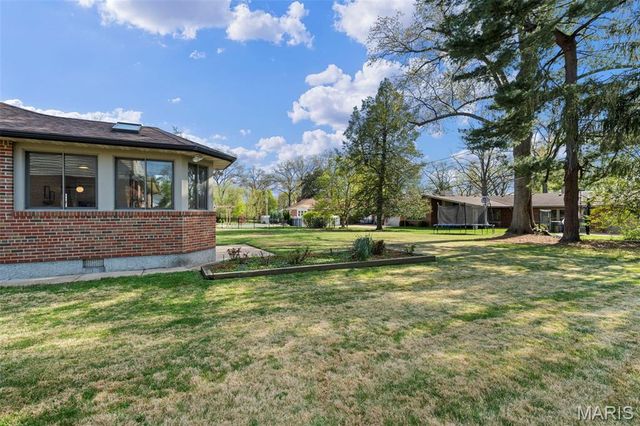 6027 Guilford Place, St Louis, MO 63109