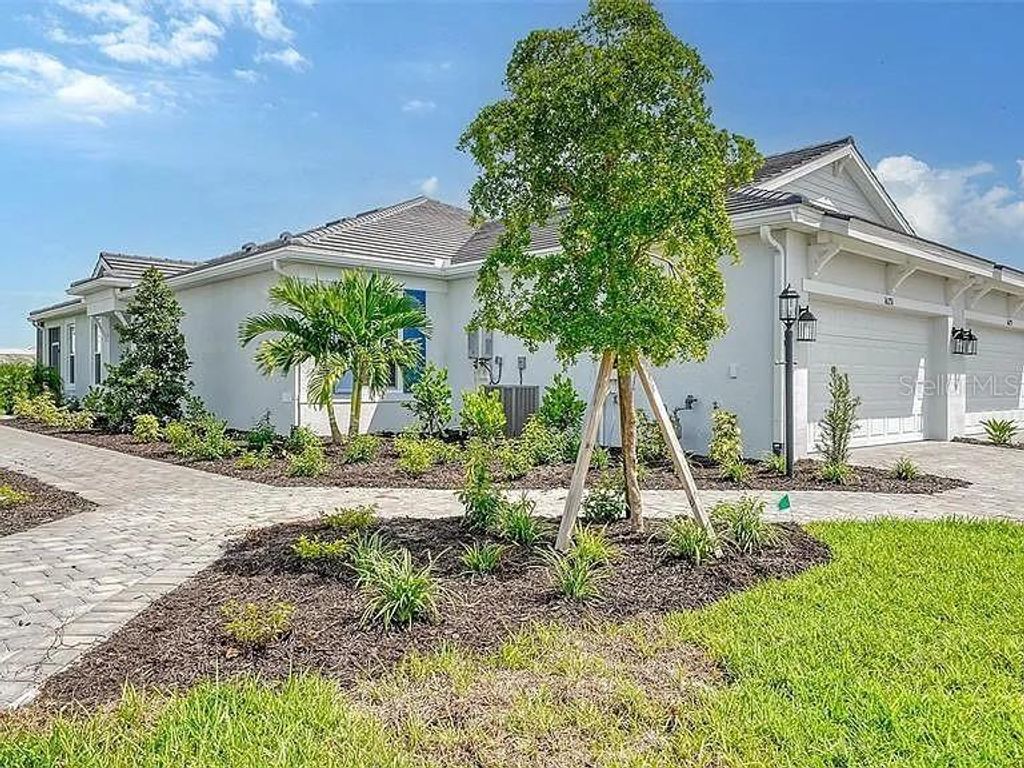 Image 2 of property listing at 16231 SAN DONATO PLACE, Bradenton, FL 34211