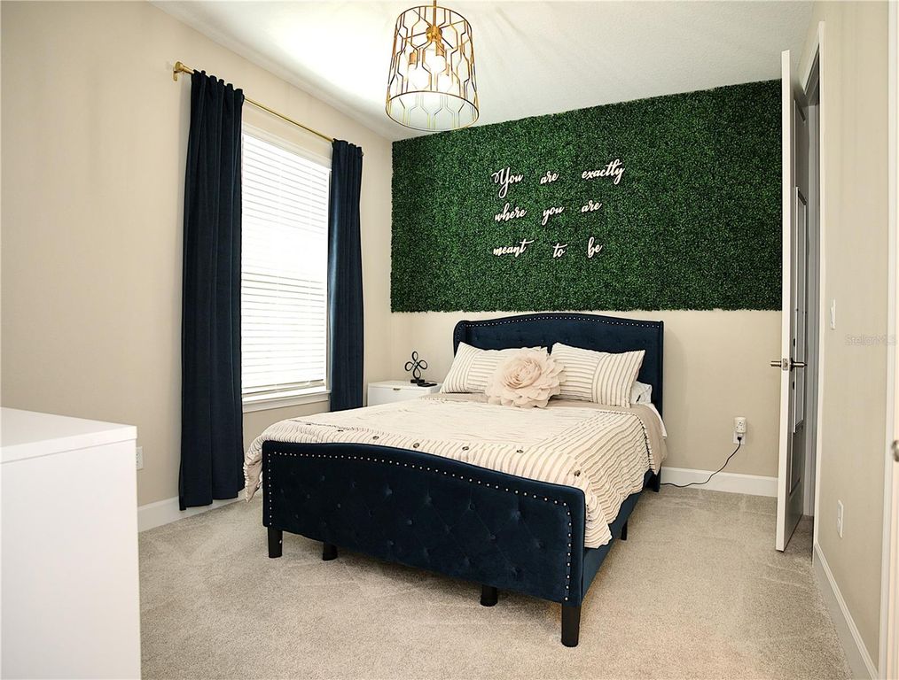 Image 18 of property listing at 16231 SAN DONATO PLACE, Bradenton, FL 34211