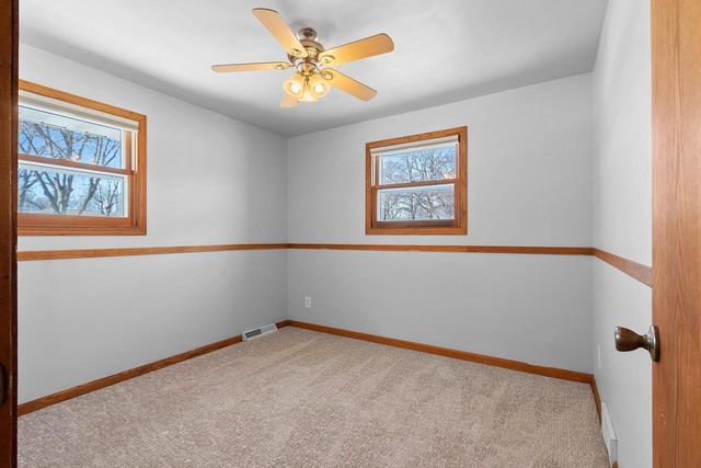 1623 JAY LANE, Green Bay, WI 54304