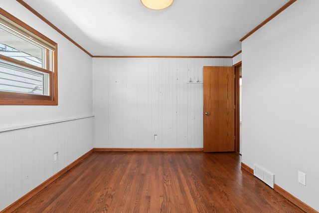 1623 JAY LANE, Green Bay, WI 54304