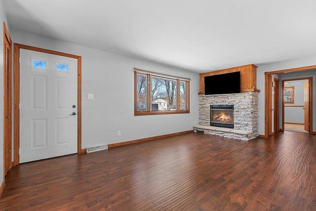 1623 JAY LANE, Green Bay, WI 54304