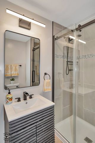 5101 W 1000 N Road, Kankakee, IL 60901