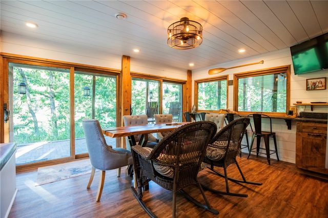 19145 Eagle Point Road, Garfield, AR 72732