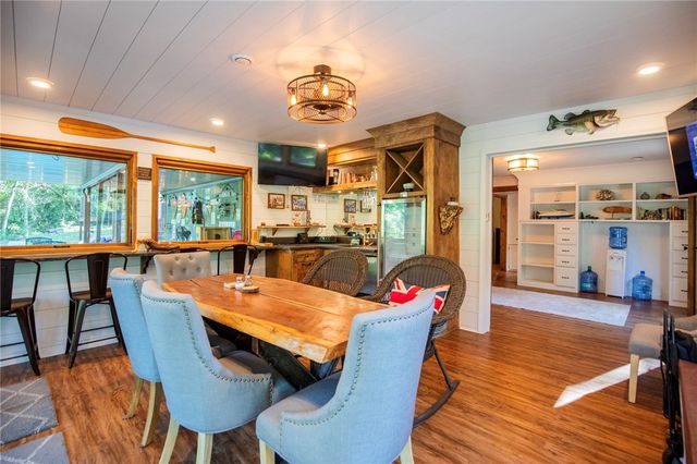 19145 Eagle Point Road, Garfield, AR 72732