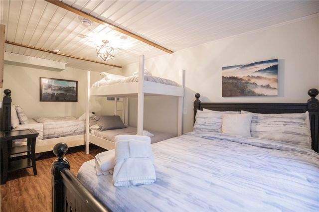 19145 Eagle Point Road, Garfield, AR 72732