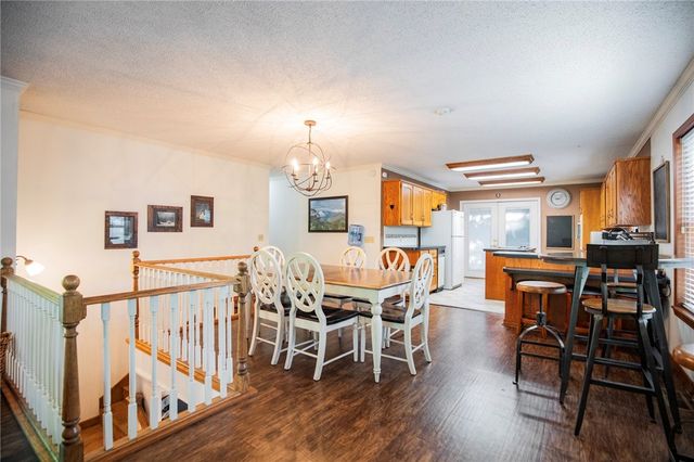 19145 Eagle Point Road, Garfield, AR 72732