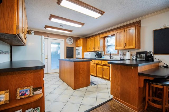 19145 Eagle Point Road, Garfield, AR 72732