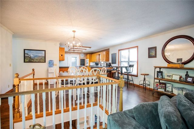 19145 Eagle Point Road, Garfield, AR 72732