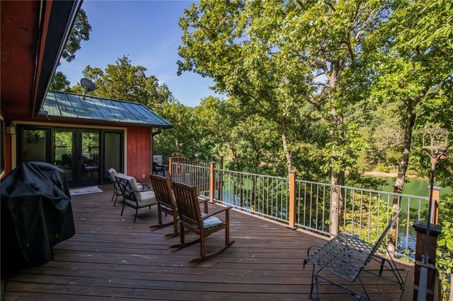 19145 Eagle Point Road, Garfield, AR 72732