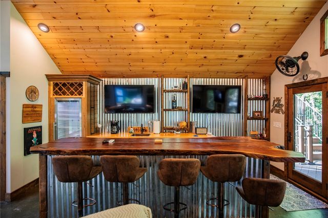 19145 Eagle Point Road, Garfield, AR 72732