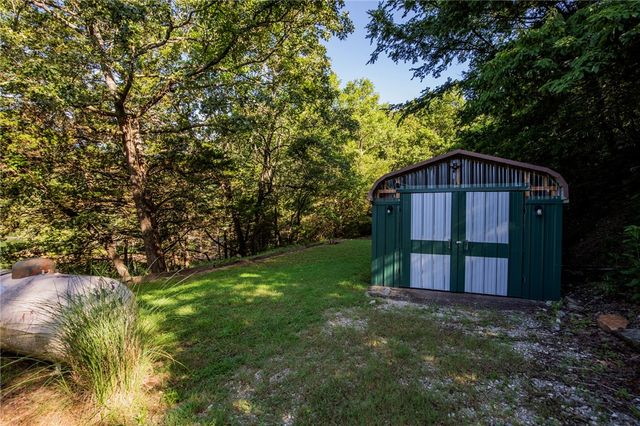 19145 Eagle Point Road, Garfield, AR 72732