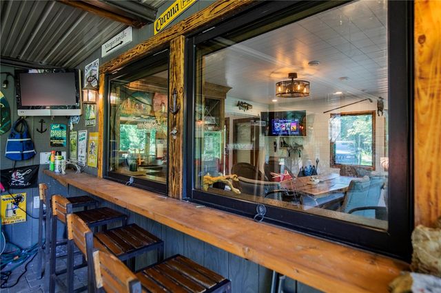 19145 Eagle Point Road, Garfield, AR 72732