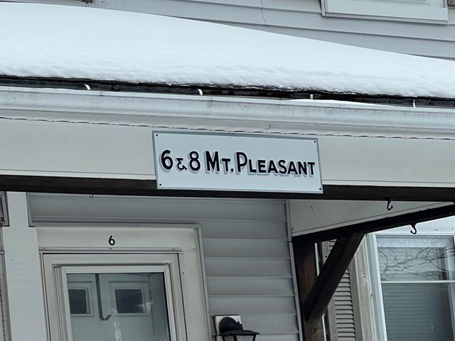 6 Mount Pleasant Street, Newmarket, NH 03857