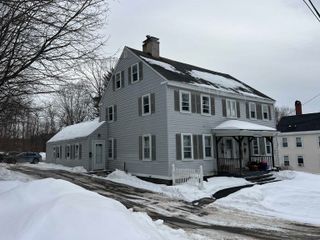 6 Mount Pleasant Street, Newmarket, NH 03857