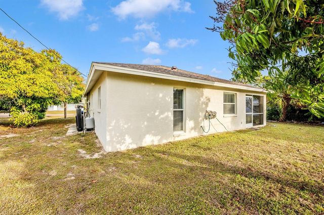 1127 S VENICE BOULEVARD, Venice, FL 34293
