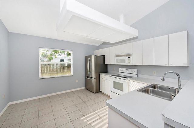 1127 S VENICE BOULEVARD, Venice, FL 34293