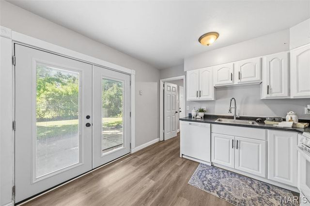 9838 Tanbark Lane, St Louis, MO 63134
