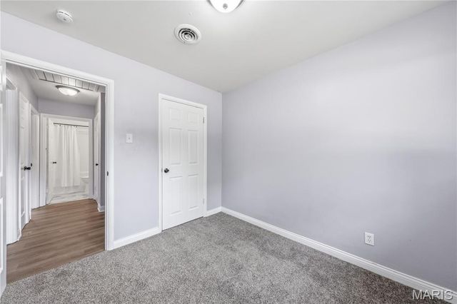 9838 Tanbark Lane, St Louis, MO 63134