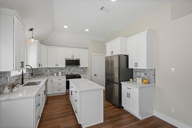 20023 Crossvine Trail Lane, Cypress, TX 77433