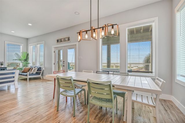 4003 11 Mile Road, Galveston, TX 77554