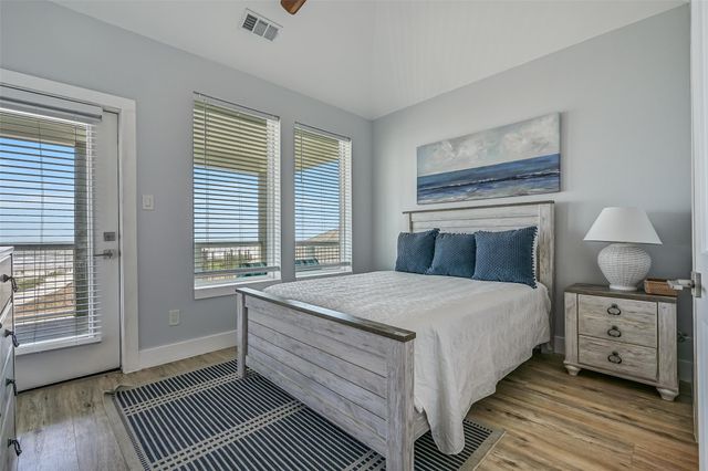 4003 11 Mile Road, Galveston, TX 77554
