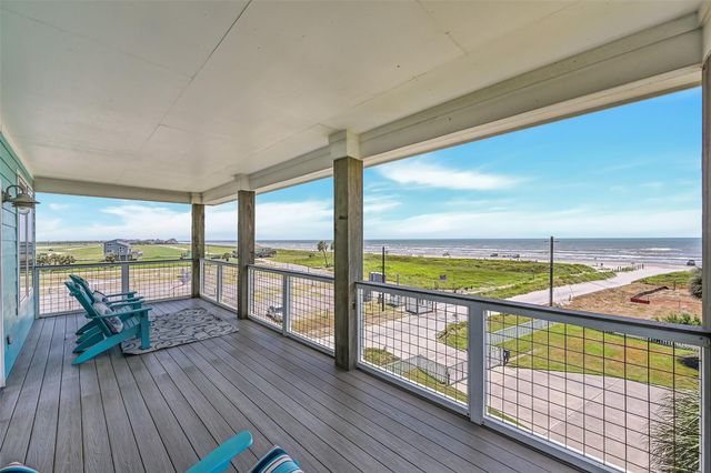 4003 11 Mile Road, Galveston, TX 77554