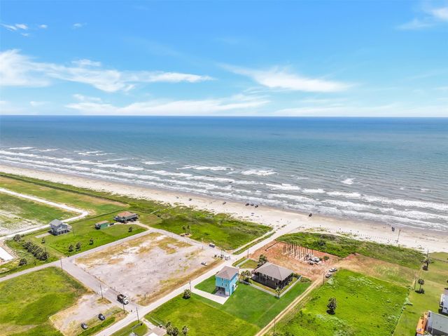 4003 11 Mile Road, Galveston, TX 77554