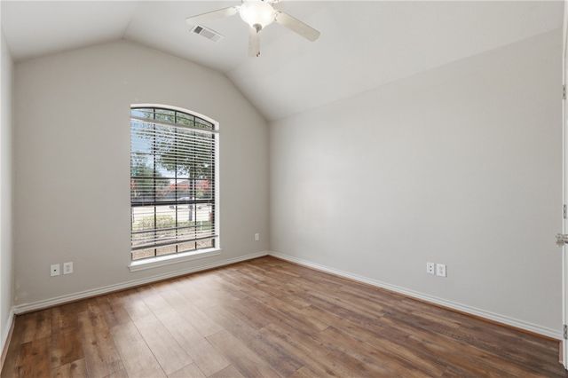 901 Crystal Dove Avenue, College Station, TX 77845