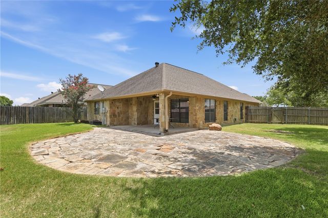 901 Crystal Dove Avenue, College Station, TX 77845