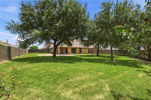 901 Crystal Dove Avenue, College Station, TX 77845