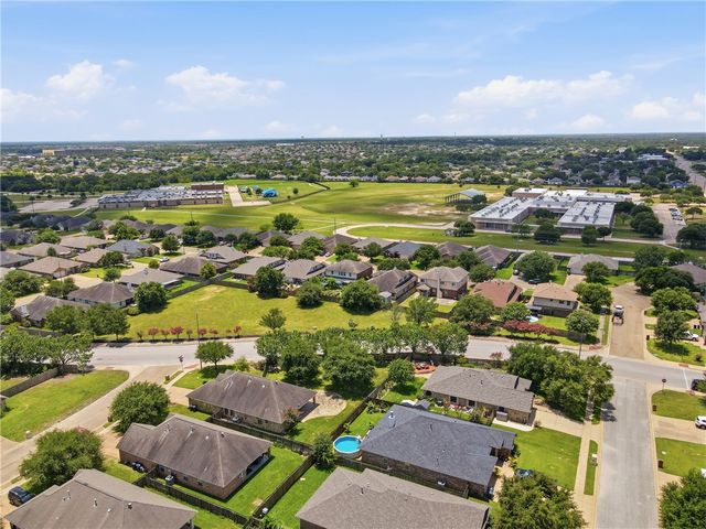 901 Crystal Dove Avenue, College Station, TX 77845