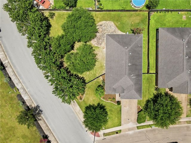 901 Crystal Dove Avenue, College Station, TX 77845