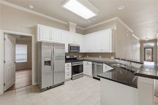 901 Crystal Dove Avenue, College Station, TX 77845