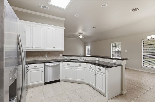 901 Crystal Dove Avenue, College Station, TX 77845