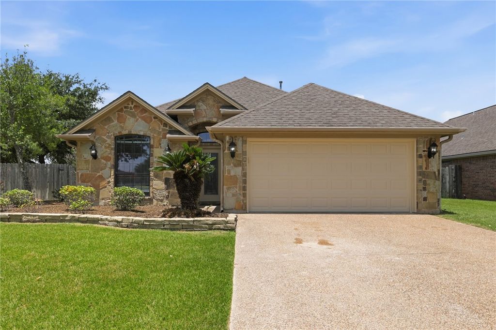 901 Crystal Dove Avenue, College Station, TX 77845