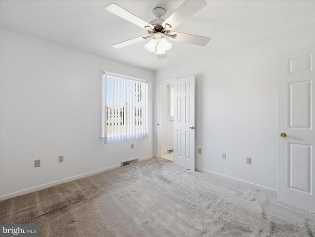 1741 WISTERIA DRIVE, Chambersburg, PA 17202