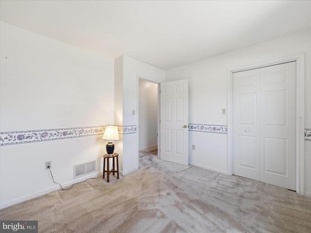 1741 WISTERIA DRIVE, Chambersburg, PA 17202