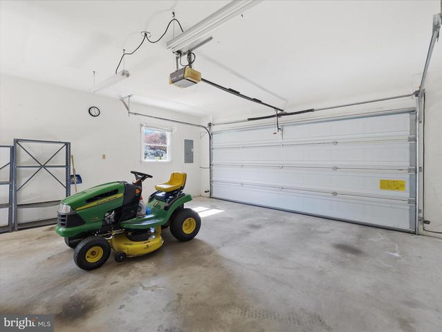 1741 WISTERIA DRIVE, Chambersburg, PA 17202