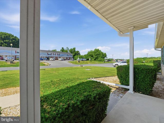 1741 WISTERIA DRIVE, Chambersburg, PA 17202