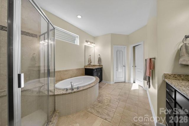 11033 Crane Creek Drive, Charlotte, NC 28278