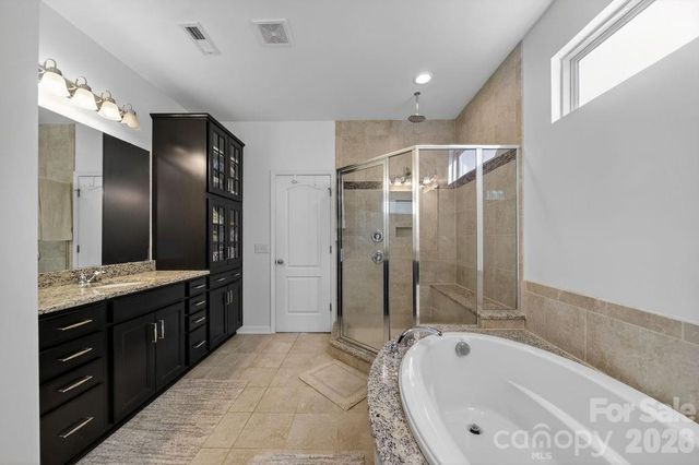 11033 Crane Creek Drive, Charlotte, NC 28278