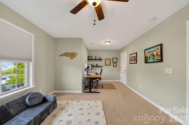 11033 Crane Creek Drive, Charlotte, NC 28278