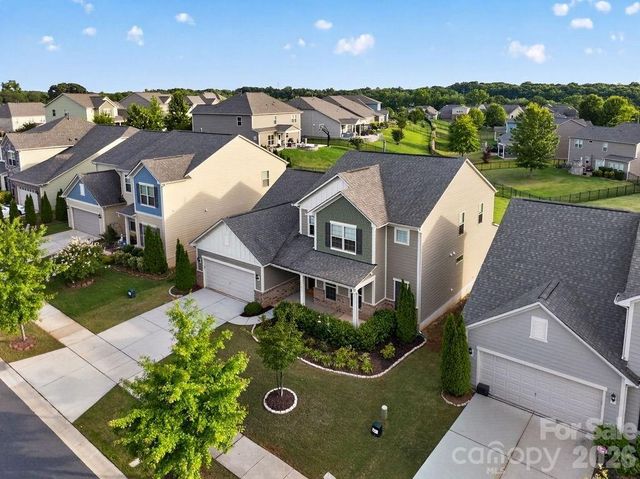 11033 Crane Creek Drive, Charlotte, NC 28278
