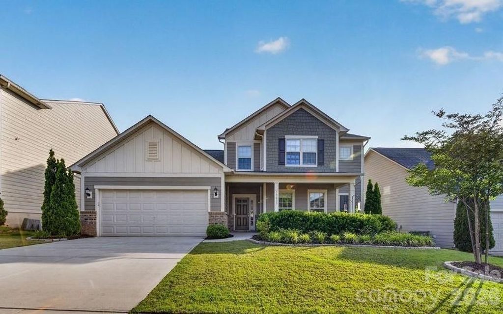 11033 Crane Creek Drive, Charlotte, NC 28278