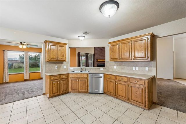 1909 Bradford Way, Edmond, OK 73003
